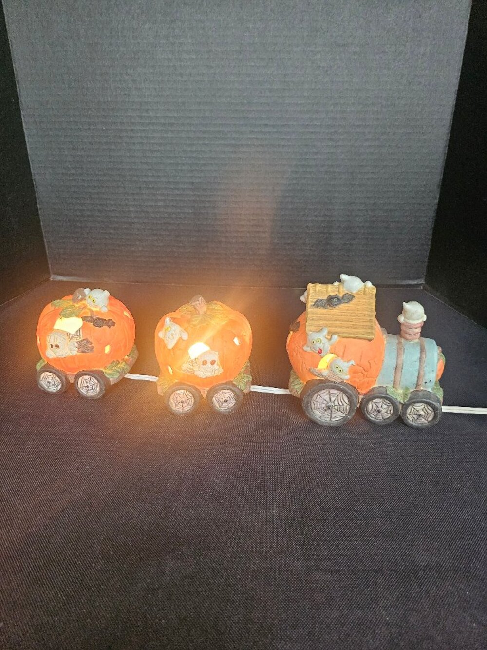 Vintage 1995 Ceramic Halloween Pumpkin Train Ghost & Bat Oh My Original Box